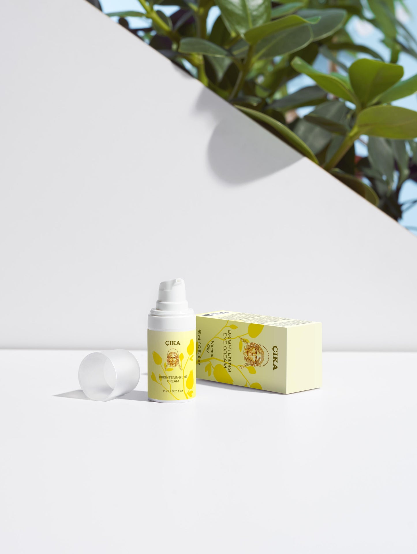 Luminous Skin Collection Box  [ Available in EU, UK, USA, Canada & Australia Not yet available in Albania ]